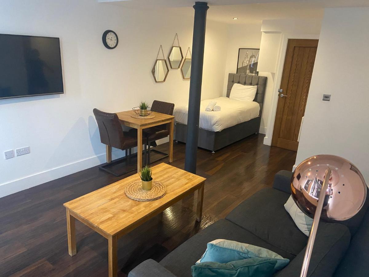 Central Aparthotel By Ustay Liverpool Buitenkant foto