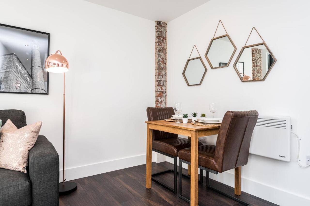 Central Aparthotel By Ustay Liverpool Buitenkant foto