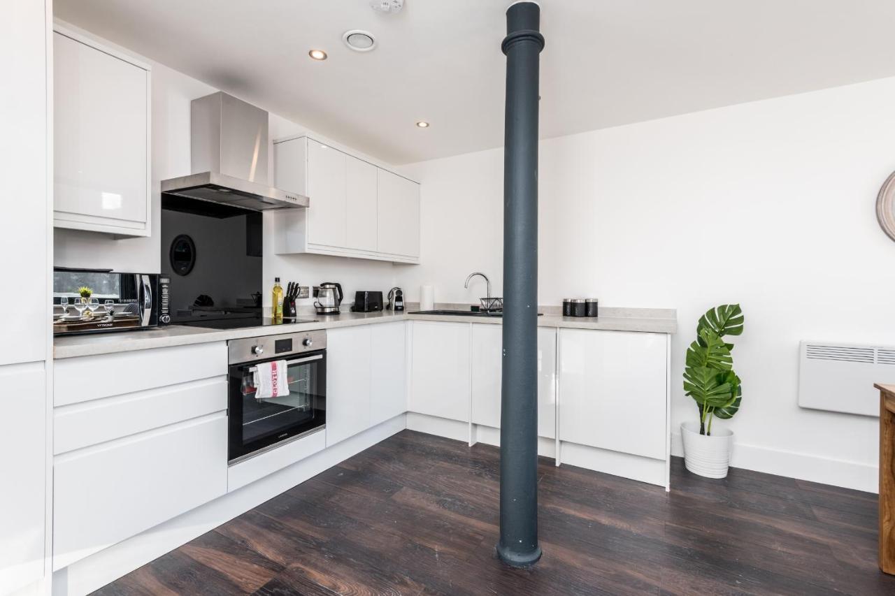 Central Aparthotel By Ustay Liverpool Buitenkant foto